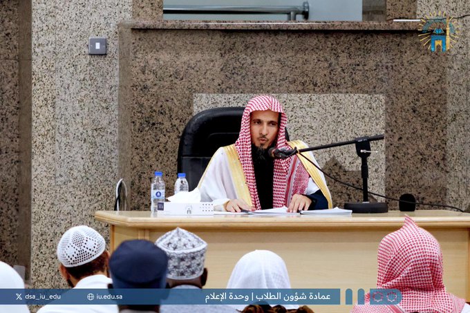 تنفيذ درس علمي بعنوان: "شرح رسالة حقيقة الصيام لابن تيمية رحمه الله تعالى". قدمه: د. عبداللطيف شلوه الشاماني.